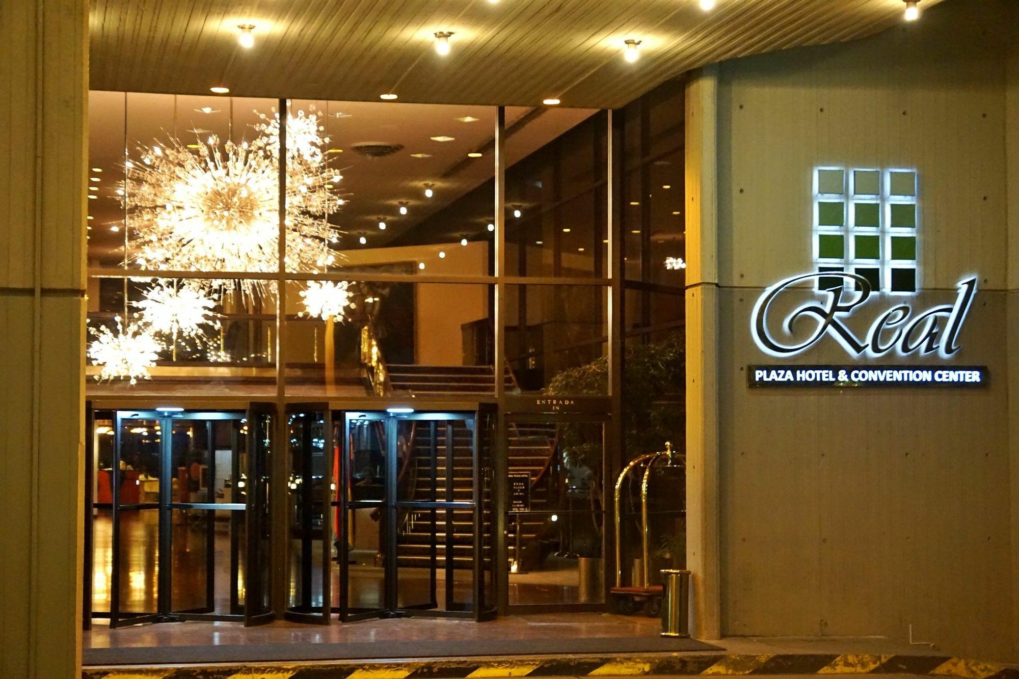 Real Plaza Hotel & Convention Center La Paz Exterior photo